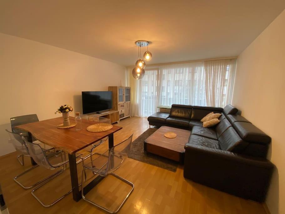 Augsburger Wohnung In Klinikum-Naehe ภายนอก รูปภาพ
